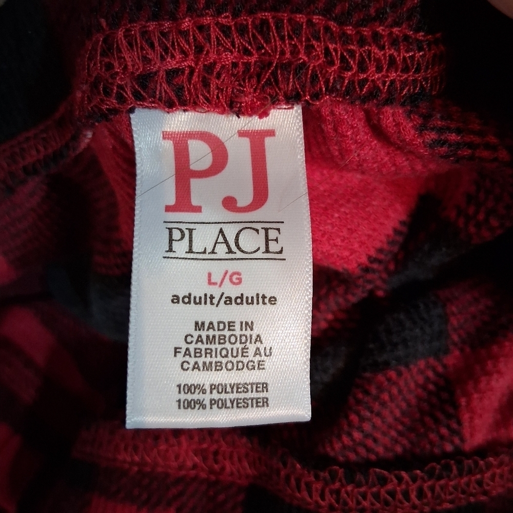 Place Large Red and Black Checkered Lounge Pants - Picture 3 of 3